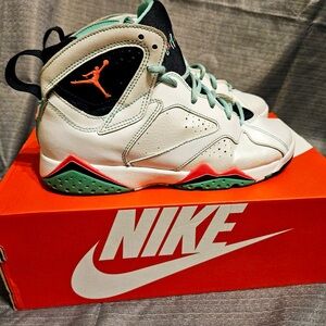Retro NIKE Air Jordan ‘Verde’ 7gs in White with Black, Teal & Pink Accents 7.5Y